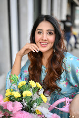 Mària in Blue