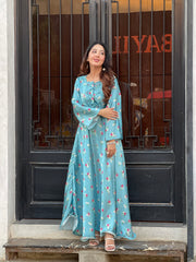 Mària in Blue
